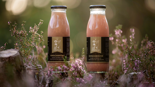 Nürburger Logo mit Hubertuskreuz – Symbol für Jagd, Natur und Verantwortung